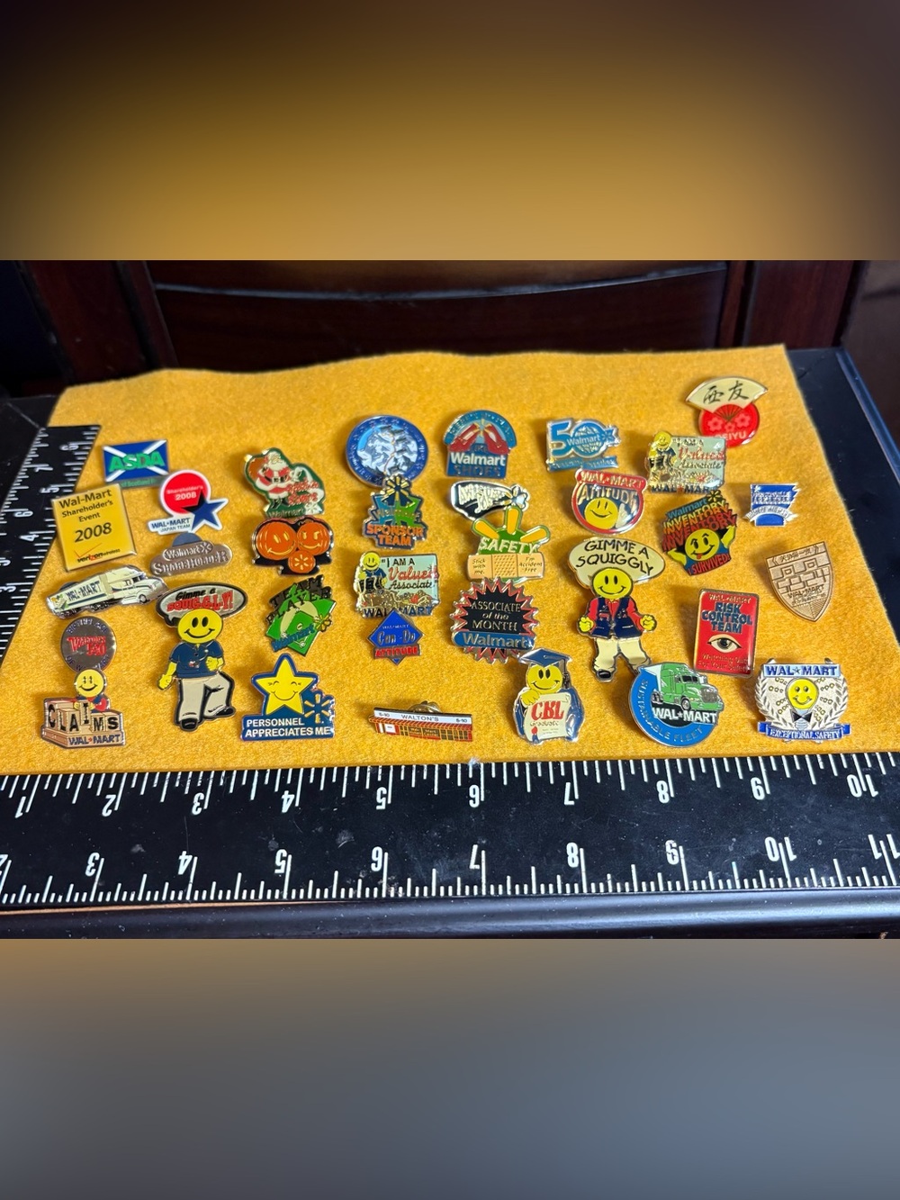 33 Walmart Pins